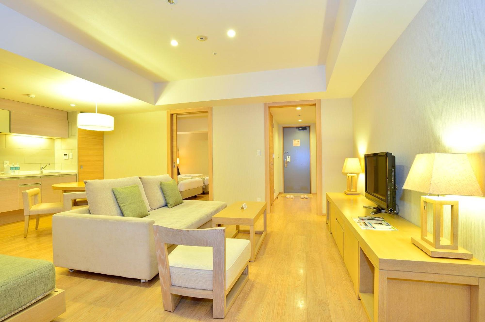 Moon Ocean Ginowan Hotel & Residence Okinawa Exterior foto